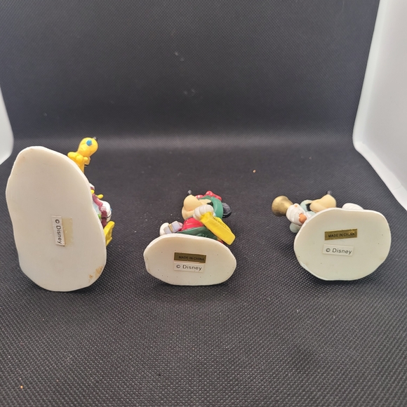 Disney Christmas Mini Figurines Mickey Minnie Pluto Holiday Village Decor Set - Picture 5 of 6